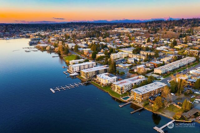 $800,000 | 6333 Lake Washington Boulevard Northeast, Unit 405, Kirkland, WA 98033