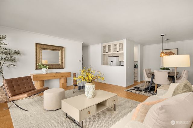 $800,000 | 6333 Lake Washington Boulevard Northeast, Unit 405, Kirkland, WA 98033