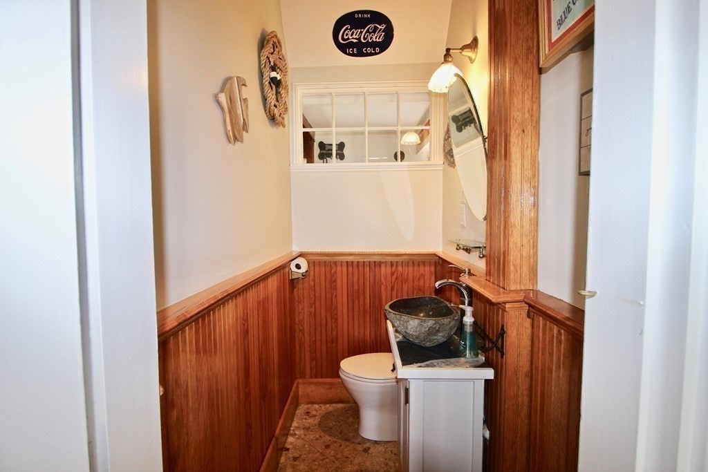 228 High Street Wareham, MA 02571 - Photo 21 of 41