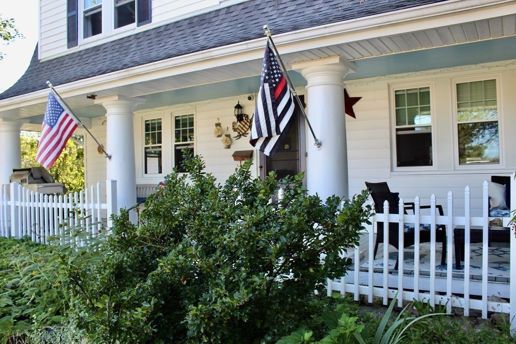 228 High Street Wareham, MA 02571 - Photo 3 of 41