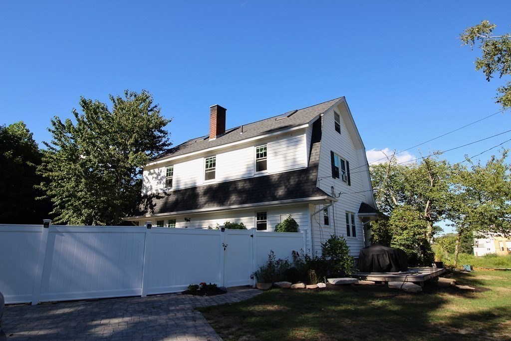 228 High Street Wareham, MA 02571 - Photo 35 of 41