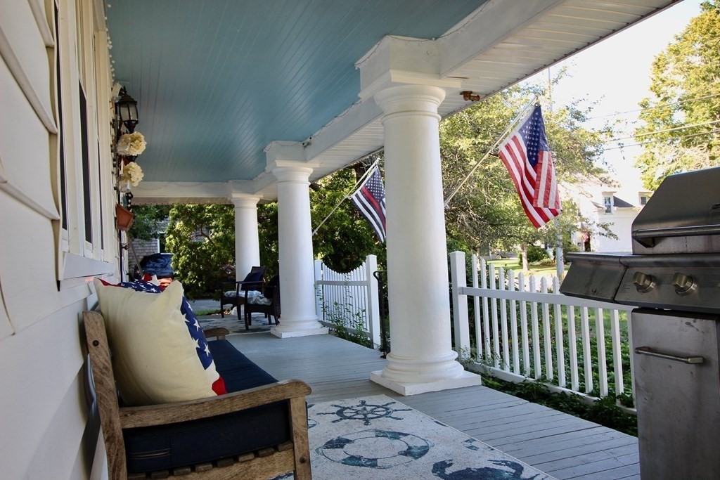 228 High Street Wareham, MA 02571 - Photo 9 of 41