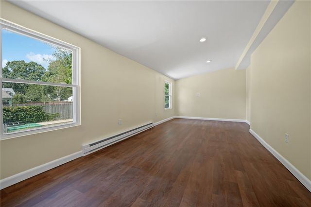 $400,000 | 211 Irving Road, Warwick, RI 02888