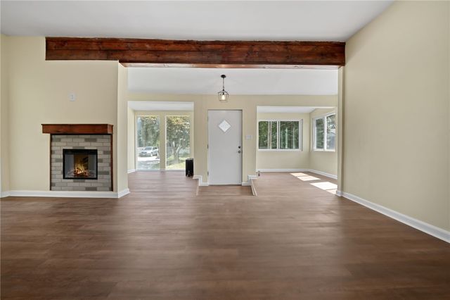 $400,000 | 211 Irving Road, Warwick, RI 02888