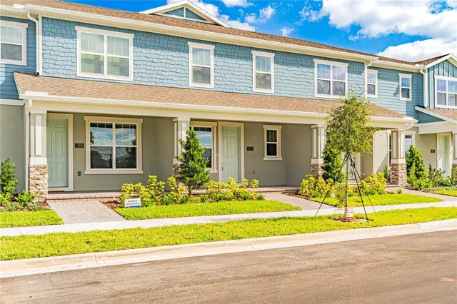 a view of house with a outdoor space