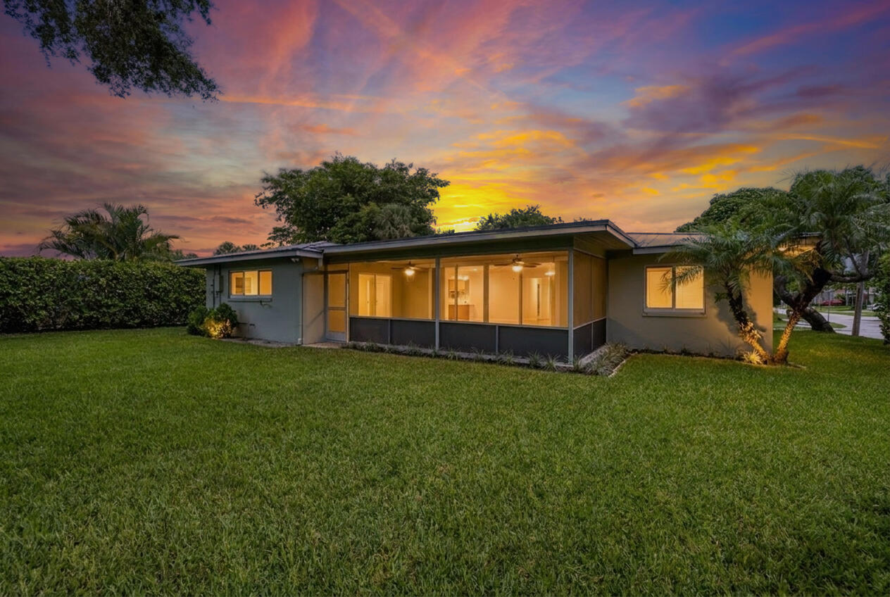 1002 Southwest 1st Street Boca Raton, FL 33486 - Photo 35 of 42 twilight7