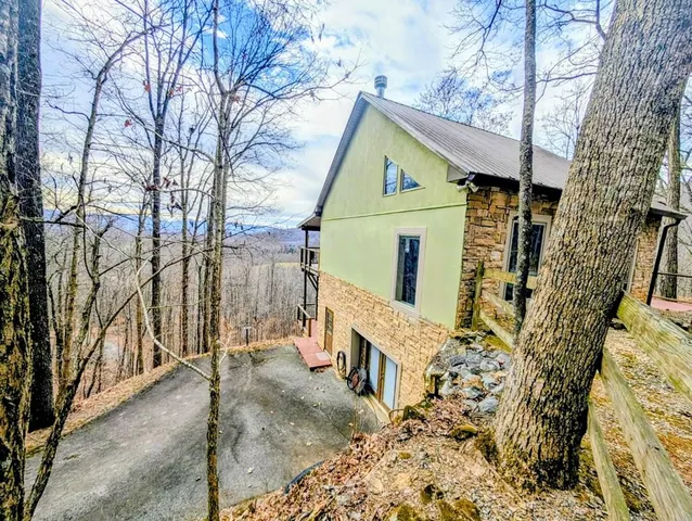 $369,900 | 199 Wilson Lane, Blairsville, GA 30512