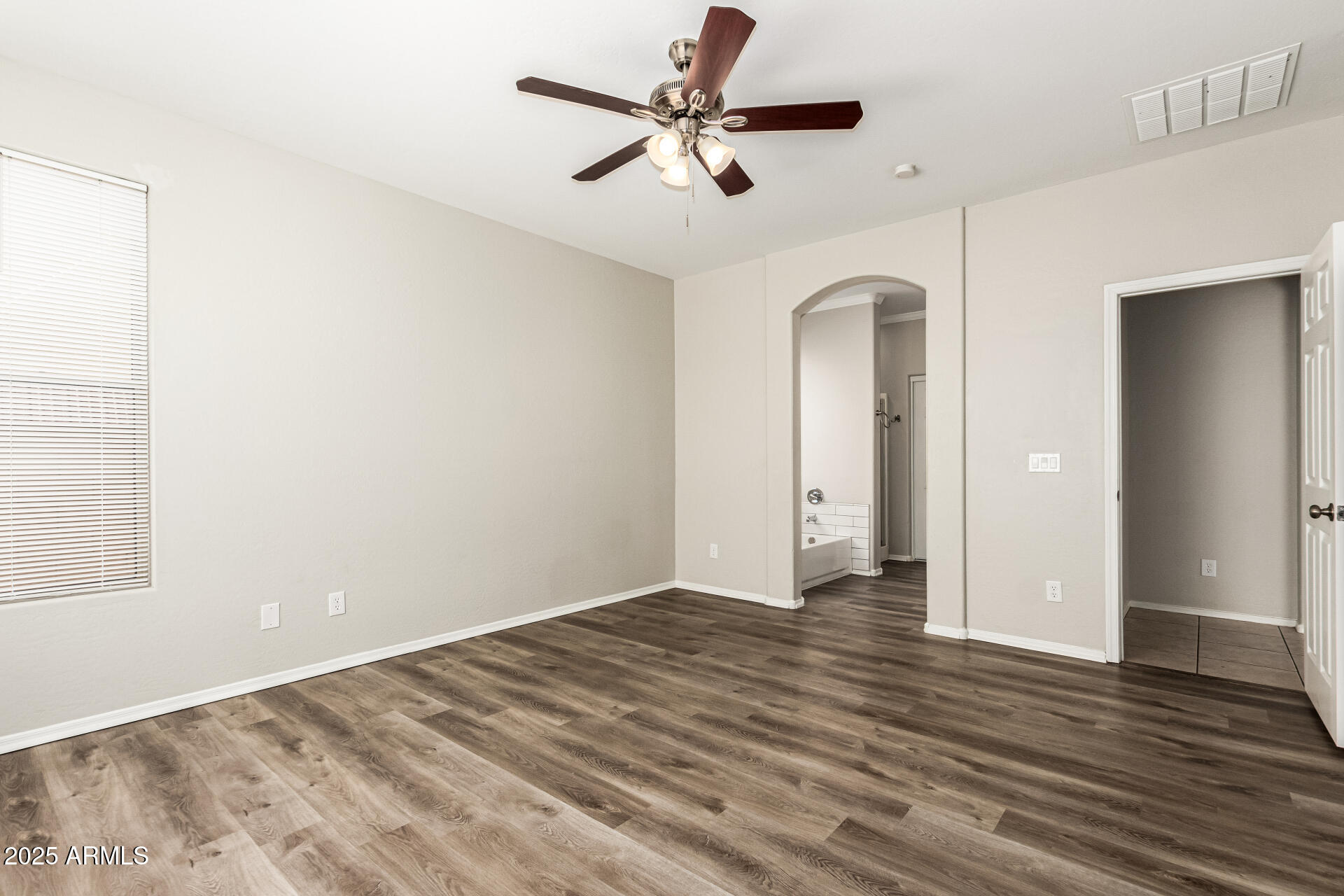 2313 West Carter Road Phoenix, AZ 85041 - Photo 16 of 32