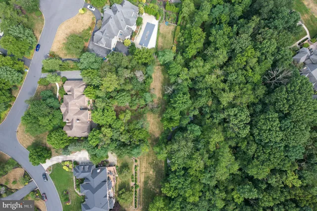 $1,395,000 | 10 Sand Pine Court, Mechanicsburg, PA 17050