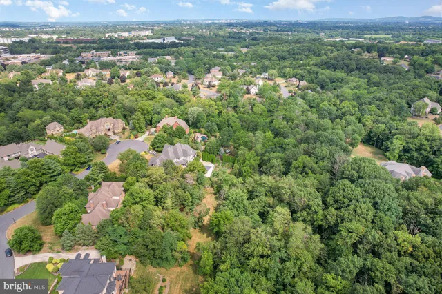 $1,395,000 | 10 Sand Pine Court, Mechanicsburg, PA 17050