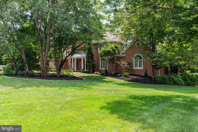 $1,395,000 | 10 Sand Pine Court, Mechanicsburg, PA 17050