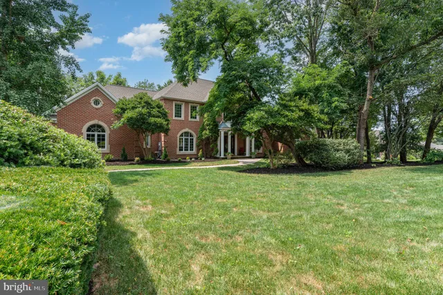 $1,395,000 | 10 Sand Pine Court, Mechanicsburg, PA 17050