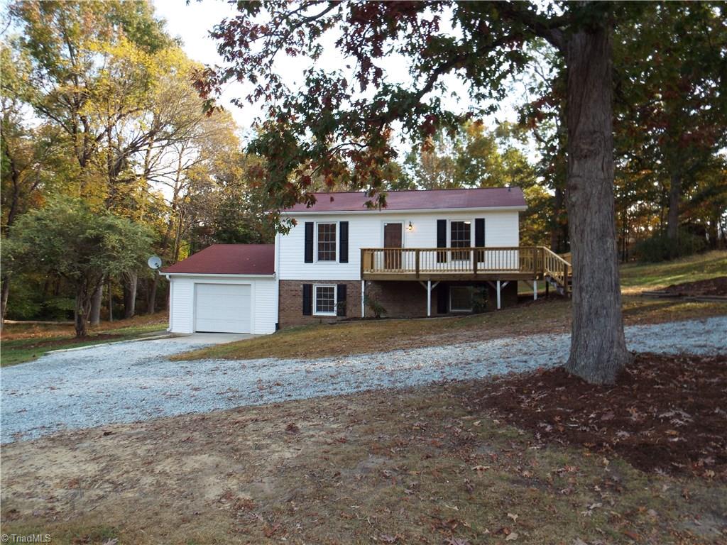 4560 Colonial Circle Trinity, NC 27370 - Photo 2 of 18 Gallery Image 2