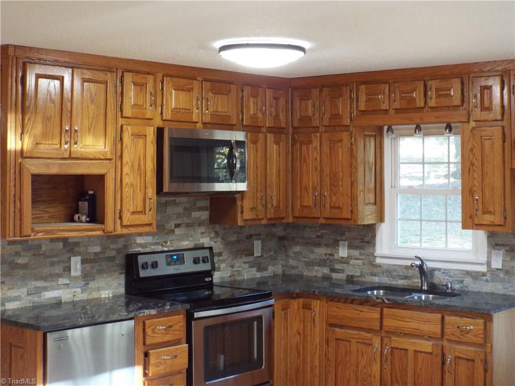4560 Colonial Circle Trinity, NC 27370 - Photo 7 of 18 Gallery Image 7