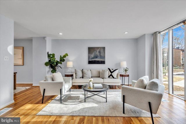 $790,000 | 10939 Deborah Drive, Potomac, MD 20854