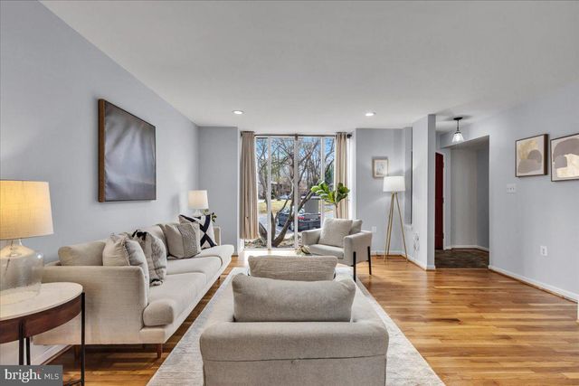 $790,000 | 10939 Deborah Drive, Potomac, MD 20854