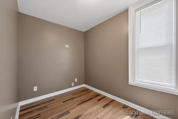 $239,900 | 918 Lafayette Avenue Northeast, Grand Rapids, MI 49503