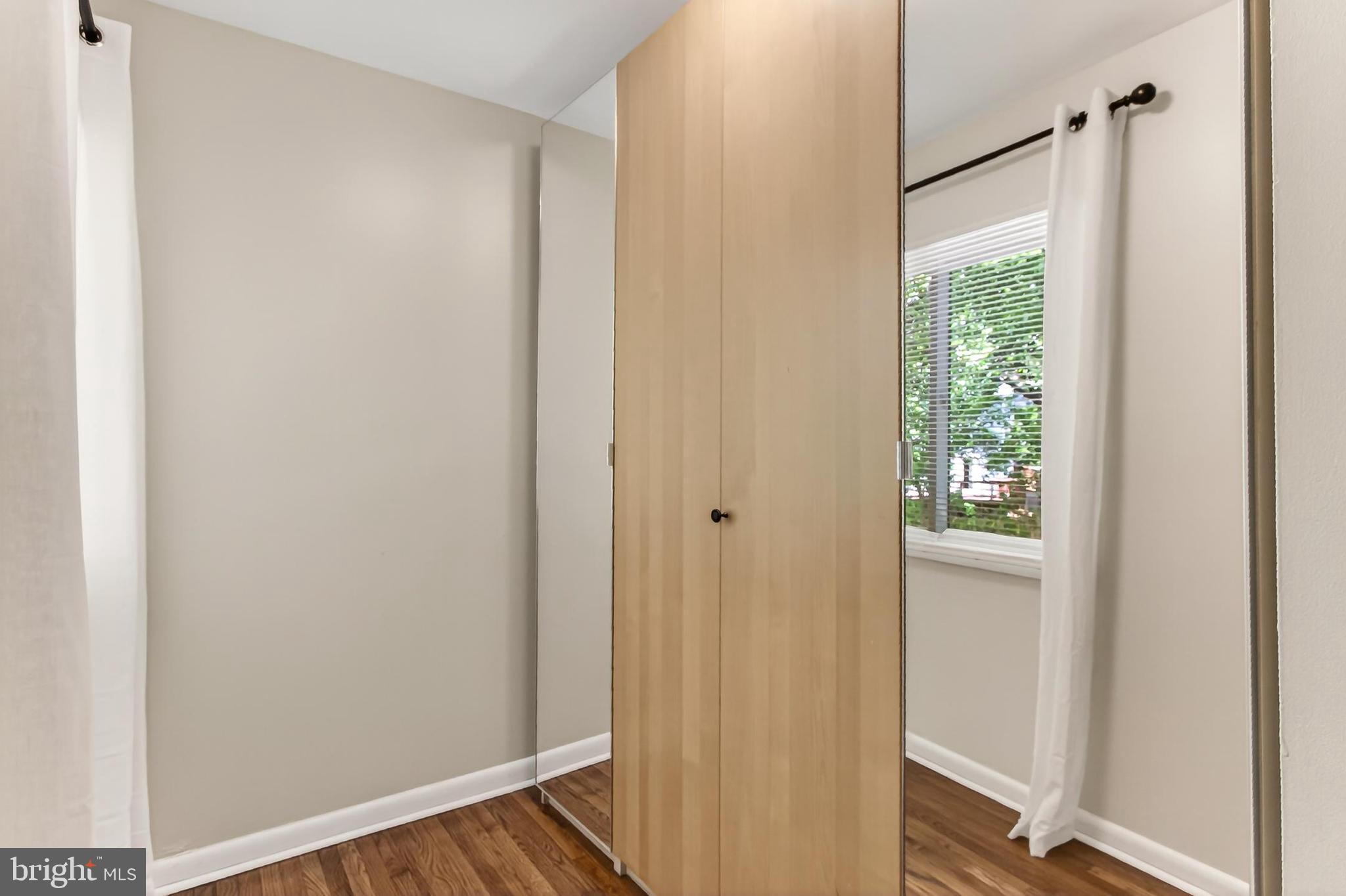 1498 Roundleaf Court Reston, VA 20190 - Photo 49 of 62 Dressing Vestibule with luxury Closet