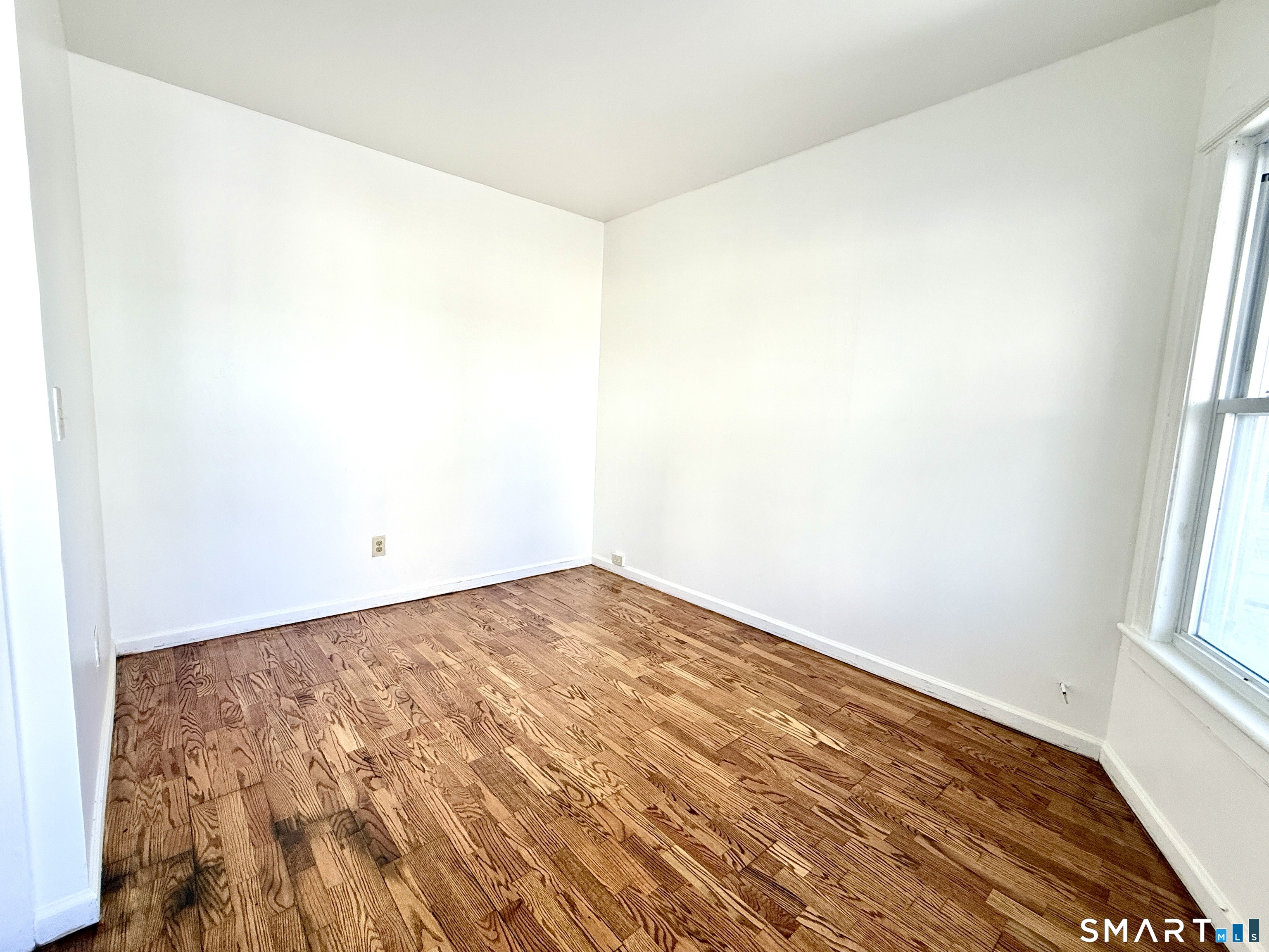 202 6th Street Bridgeport, CT 06607 - Photo 7 of 12