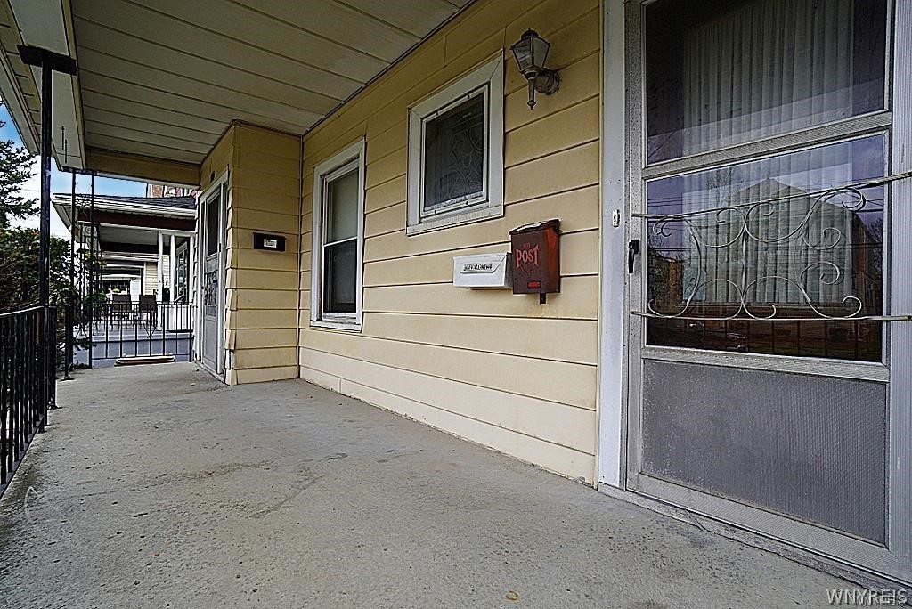 54 Pine Ridge Road Cheektowaga, NY 14211 - Photo 2 of 33