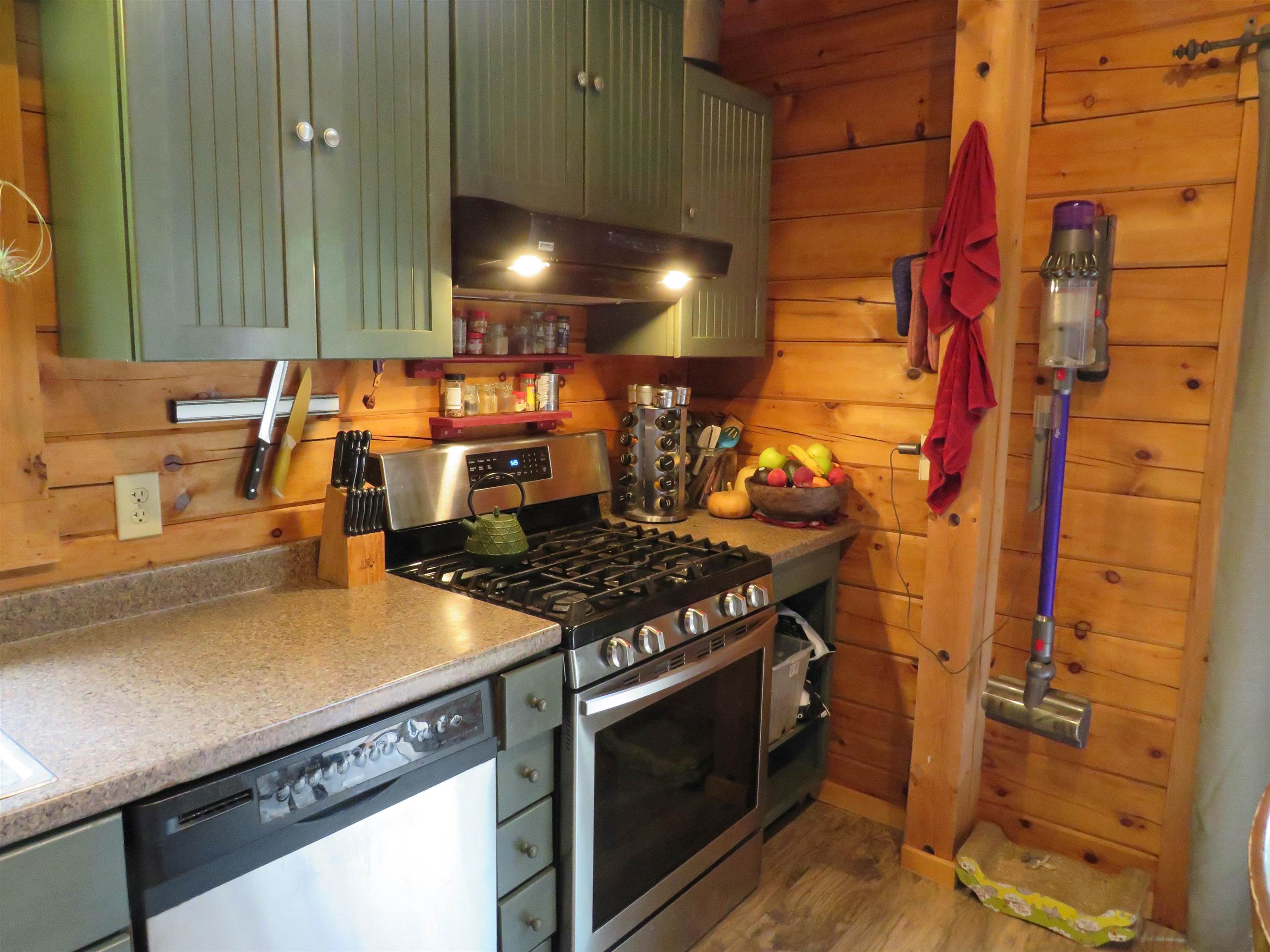 111 Palmer Road Enfield, NH 03748 - Photo 9 of 33
