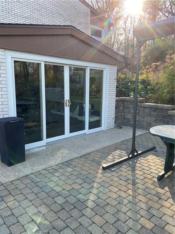 2300 Robbins Station Road North Huntingdon, PA 15642 - Photo 23 of 24 3 season sunroom exterior