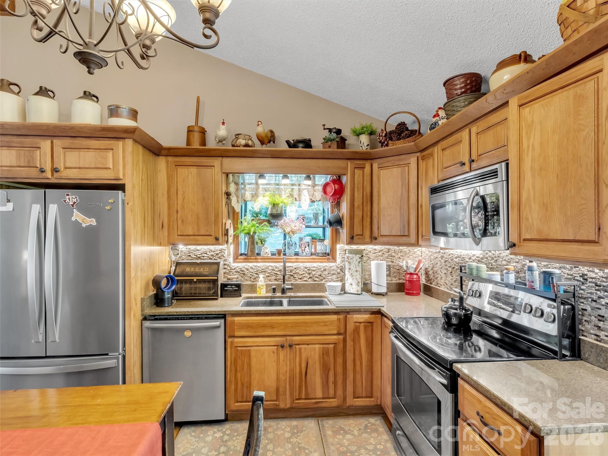 346 Wendy Way Clyde, NC 28721 - Photo 6 of 48