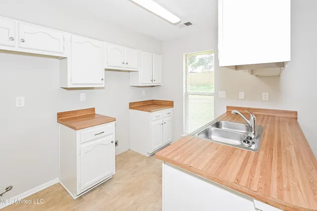 $1,465 | 4223 Highgate Drive, Horn Lake, MS 38637