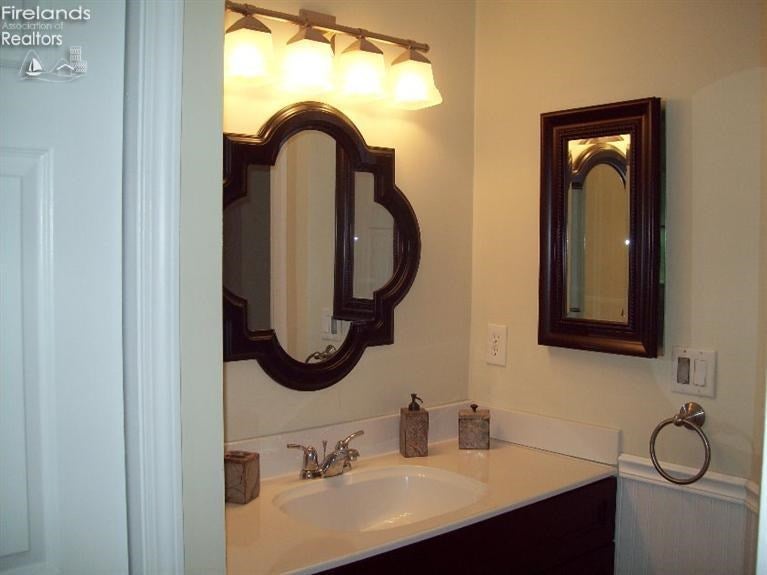 1436 Hollyrood Road Sandusky, OH 44870 - Photo 9 of 10 Gallery Image 9