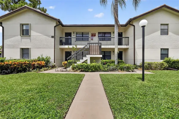 $103,500 | 7626 Tahiti Lane, Unit 204, Lake Worth, FL 33467