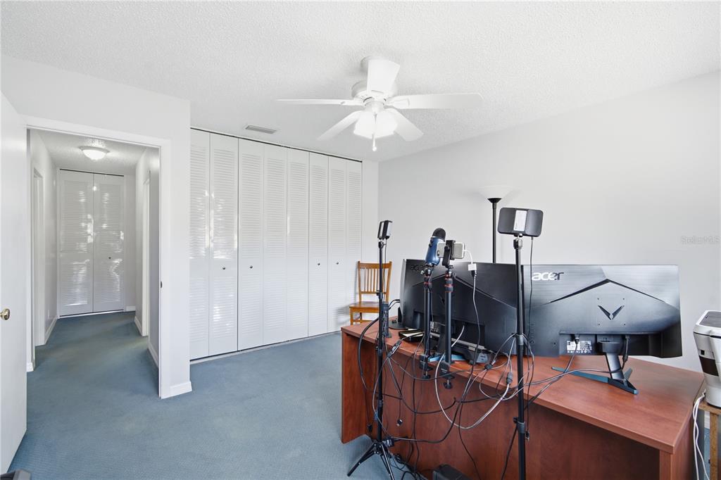 2052 Sunset Point Road, Unit 45 Clearwater, FL 33765 - Photo 20 of 29