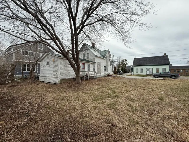 $174,500 | 10 Trinity Street, Rockland, ME 04841