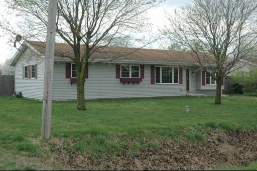 7868 South Sugar Island Road Chebanse, IL 60922 - Photo 1 of 12 a view of a house with yard and tree s