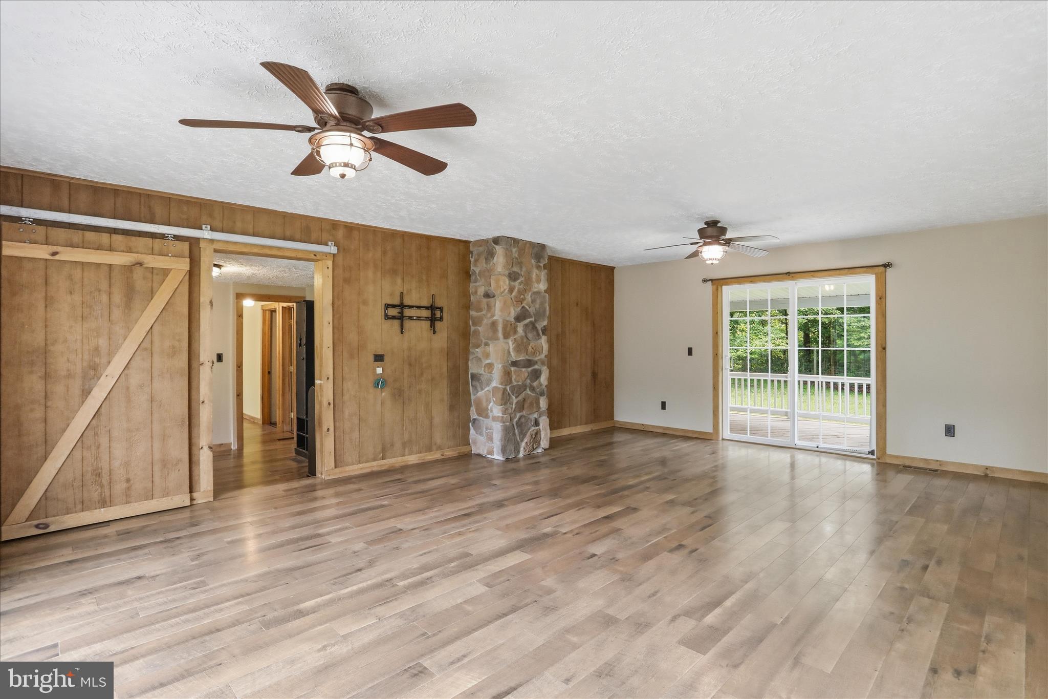 7968 Cromwell Road Three Springs, PA 17264 - Photo 24 of 68 Living Room