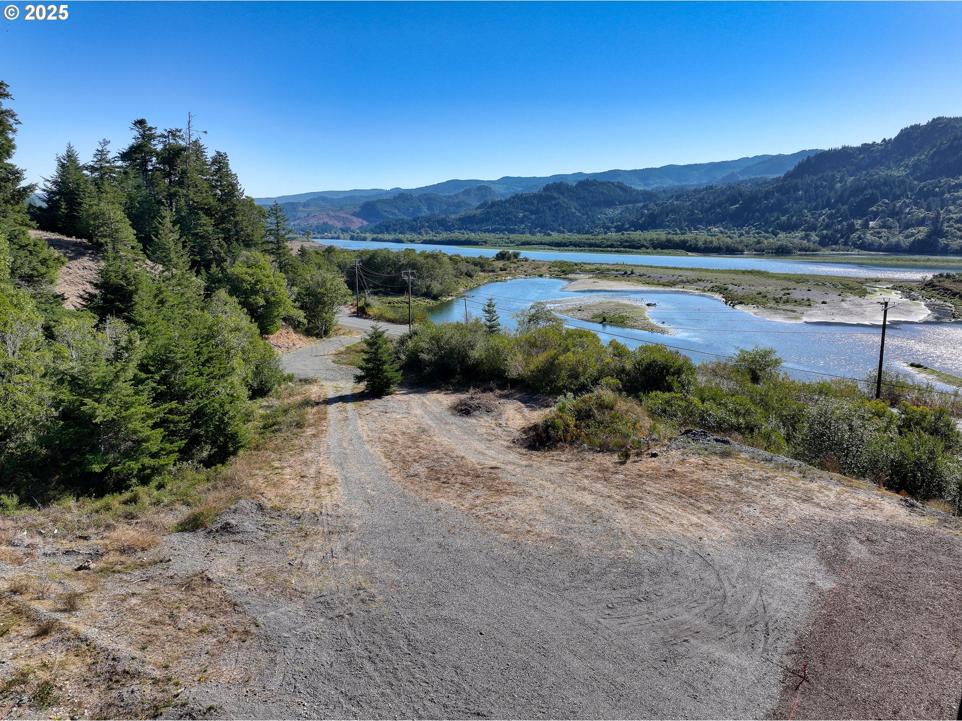 0 North Bank Rogue River Road Gold Beach, OR 97444 - Photo 14 of 23