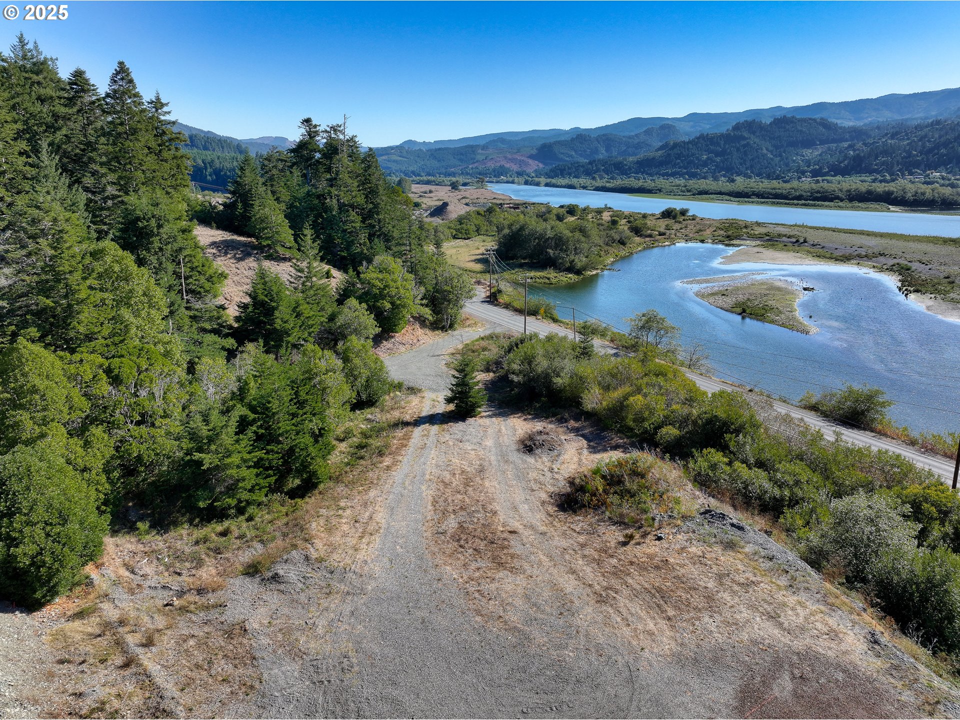 0 North Bank Rogue River Road Gold Beach, OR 97444 - Photo 5 of 23