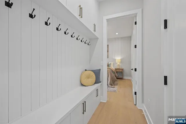 $2,399,000 | 6 Sparrow Drive, Livingston, NJ 07039