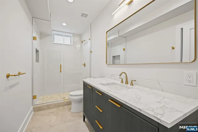 $2,399,000 | 6 Sparrow Drive, Livingston, NJ 07039