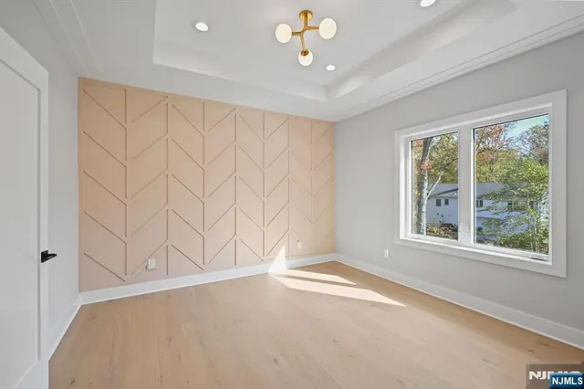 $2,399,000 | 6 Sparrow Drive, Livingston, NJ 07039