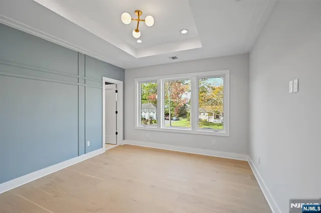 $2,399,000 | 6 Sparrow Drive, Livingston, NJ 07039