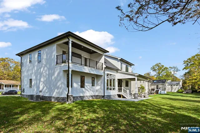 $2,399,000 | 6 Sparrow Drive, Livingston, NJ 07039