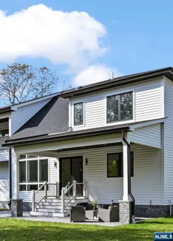 $2,399,000 | 6 Sparrow Drive, Livingston, NJ 07039