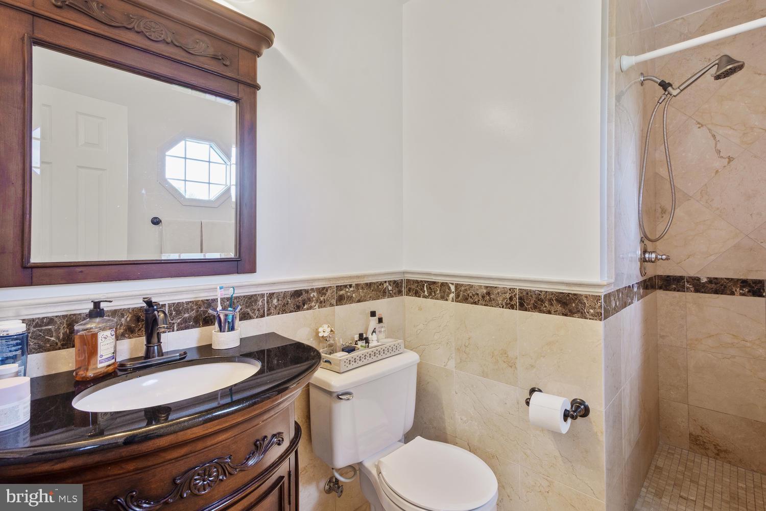 17332 Buehler Road Olney, MD 20832 - Photo 14 of 25 Owner's Bath