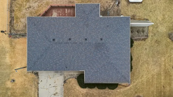 a view of a pathway of the house