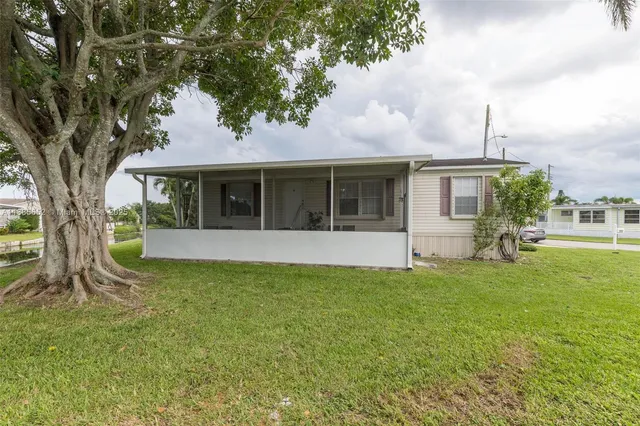 $239,990 | 1800 Southwest 85th Avenue, Davie, FL 33324