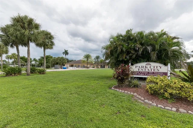 $239,990 | 1800 Southwest 85th Avenue, Davie, FL 33324