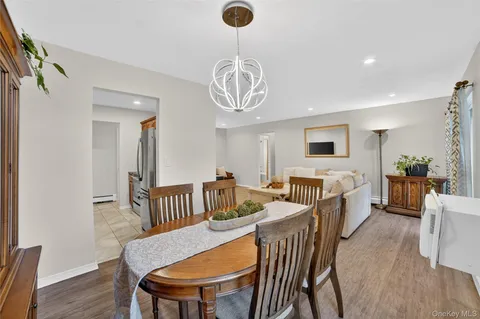 $425,000 | 18 Granada Crescent, Unit 14, White Plains, NY 10603