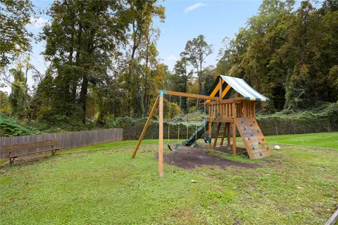 $425,000 | 18 Granada Crescent, Unit 14, White Plains, NY 10603