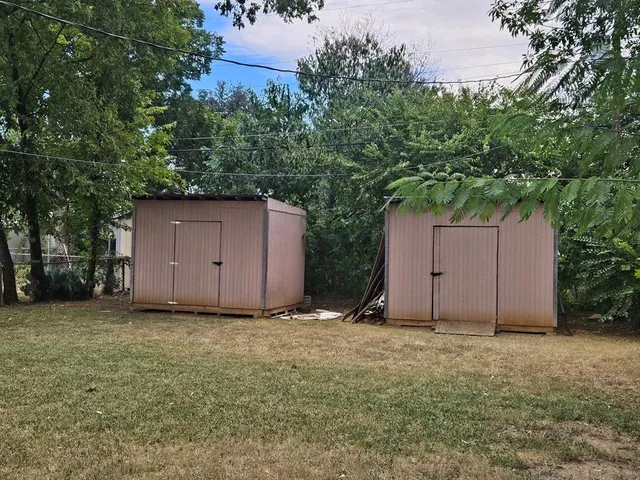 $169,900 | 231 Elm Street, Hurst, TX 76053