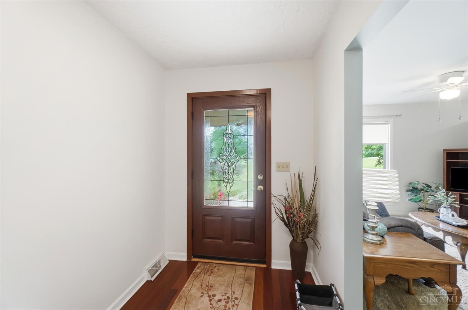 1460 Ebenezer Road Cincinnati, OH 45233 - Photo 10 of 61